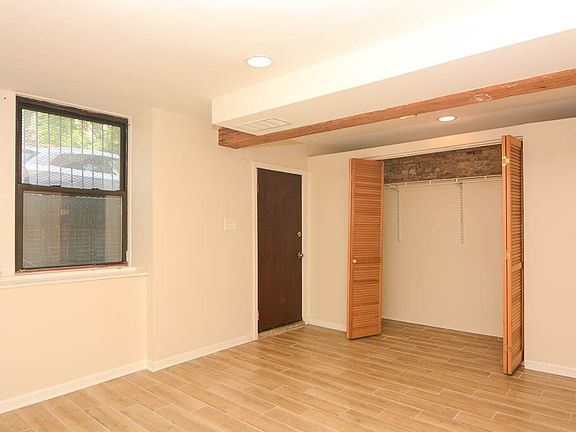 5th image of 1407 W Erie St #J09p