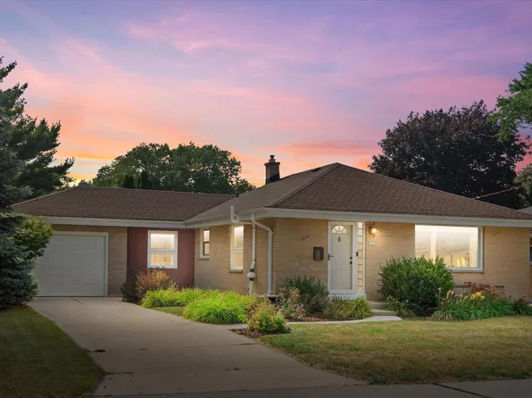 3667 S Sunset DRIVE, Milwaukee, WI 53220