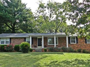 209 Island Dr, Hendersonville, TN 37075