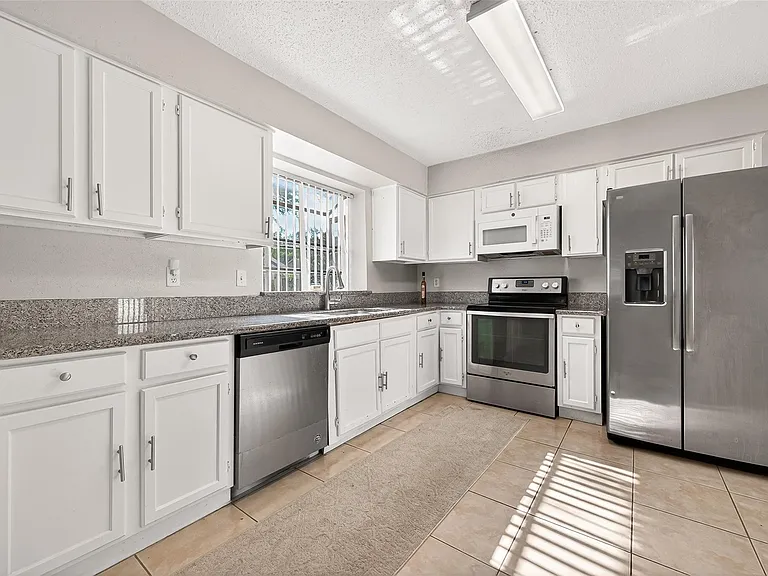 2322 Sunset Trl — Photo 12