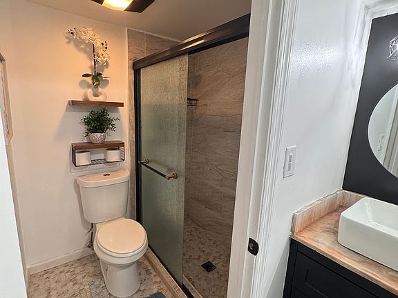 4th image of 133 Rue Fontaine