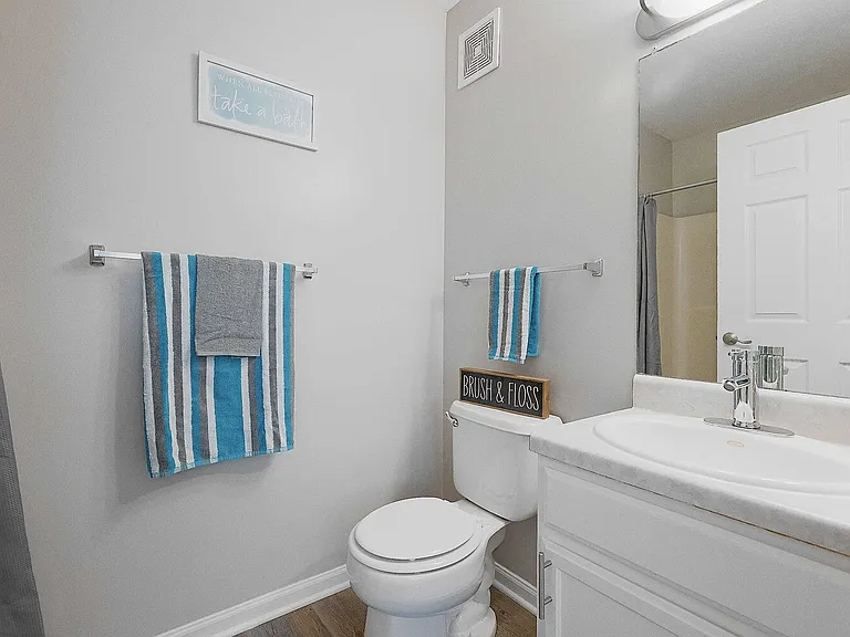 Compass Pointe — Photo 187