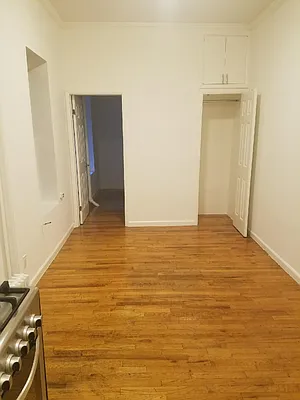 Rented by Skyline Realty LLC II | media 12