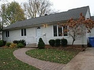 122 Hollywood Ave, Metuchen, NJ