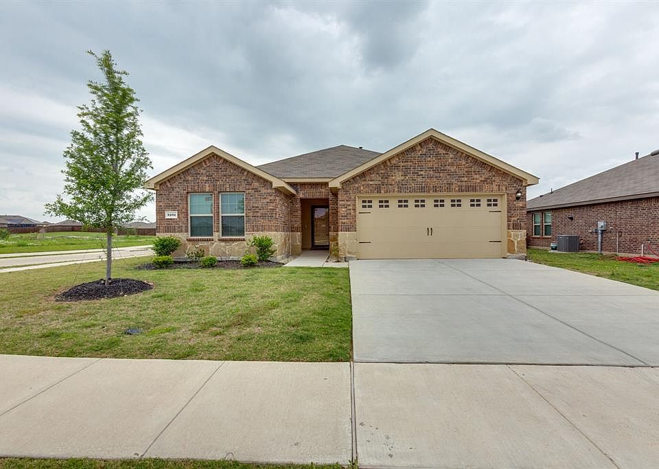 1st image of 3101 Pembrooke Dr