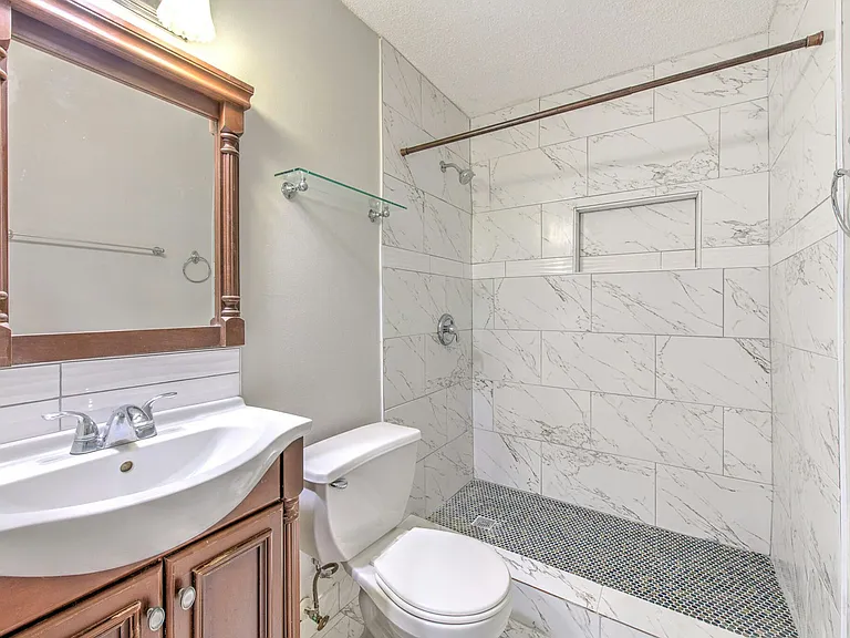 230 Berry Tree Pl — Photo 19