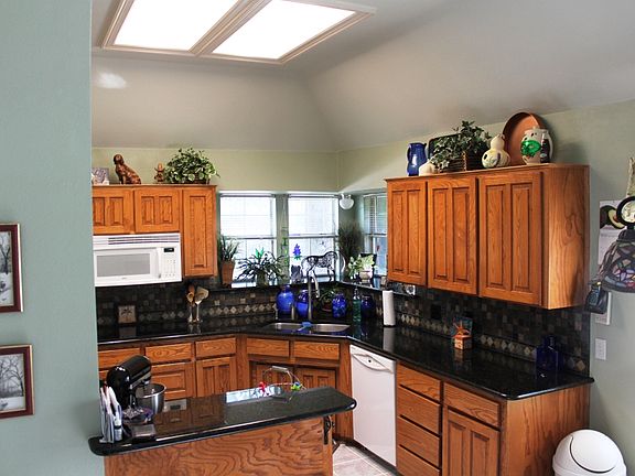 4th image of 1509 Briar Dr
