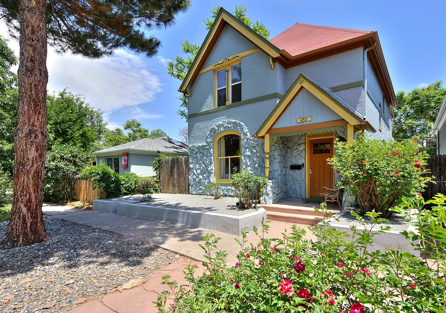 450 Delaware St — Photo 2