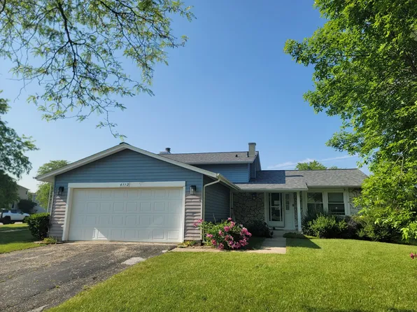 4112 Crimson Dr, Hoffman Estates, IL 60192