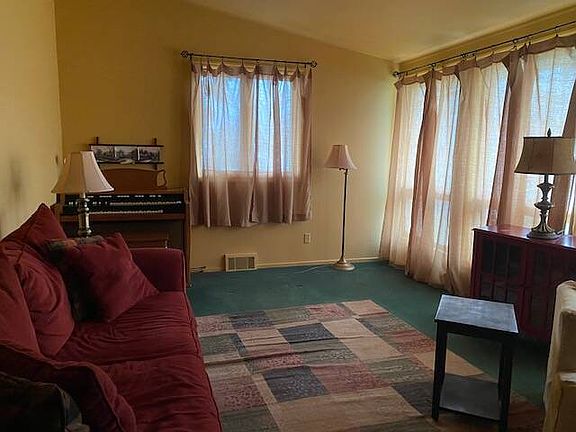 3rd image of 840 N 2nd St