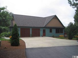 1276 Rhodora Ln, Collettsville, NC 28611