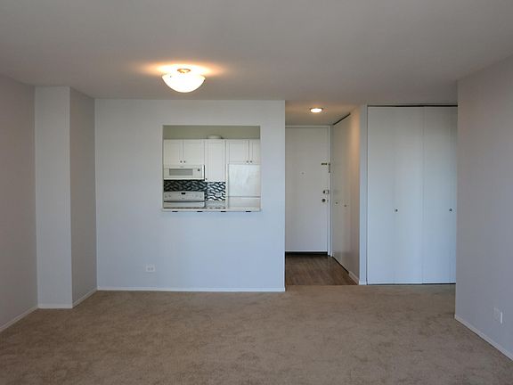 2nd image of 1636 N Wells St #2400