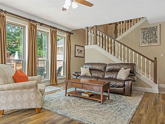 5th image of 114 Stone Mountain Ct