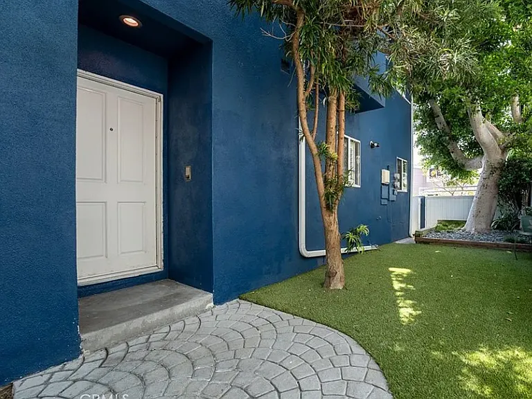 1259 Bonnie Brae St — Photo 32