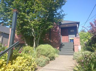 8024 16th Ave NW, Seattle, WA 98117