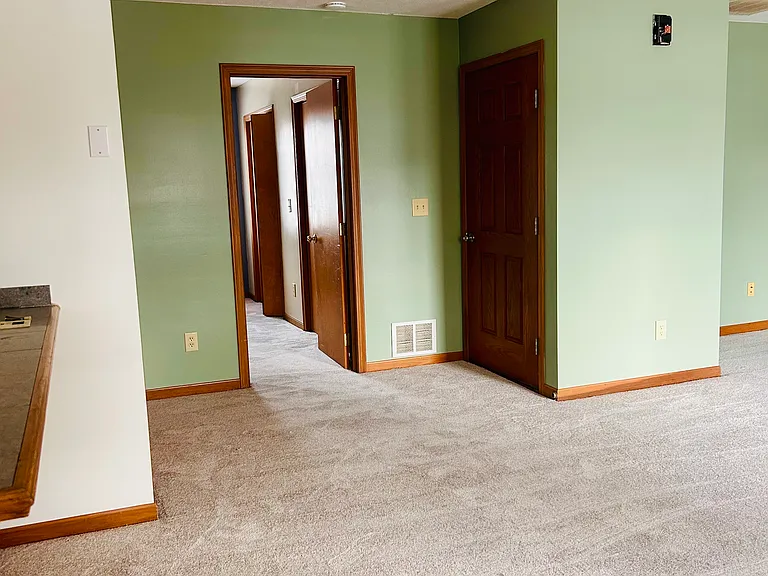 1046 Mindy Ln #3 — Photo 5