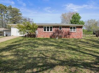 108 Debbie Ln, Dallas, GA 30132