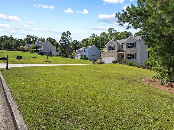 4th image of 285 Shoals Trl