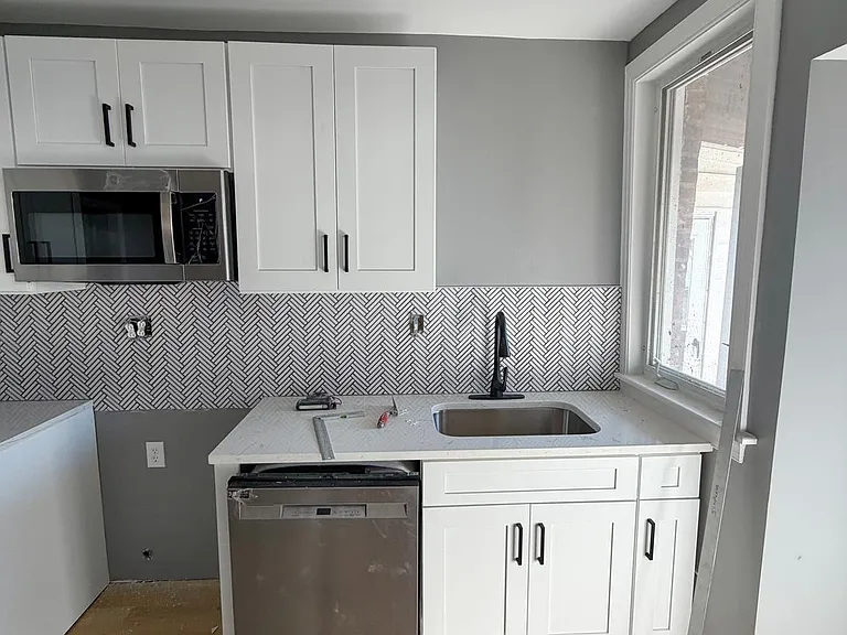 406 Kingsley St — Photo 6