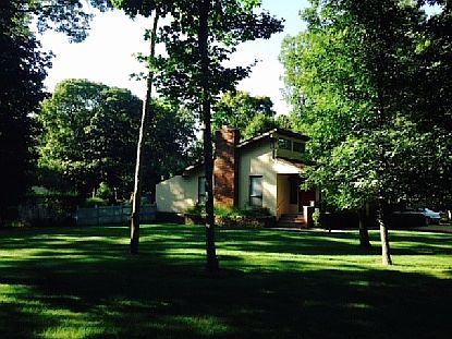 4th image of 87 Underwood Dr