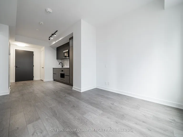 108 Peter St #1611 — Photo 9