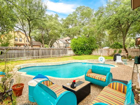 8923 Rustling Branches, San Antonio, TX 78254