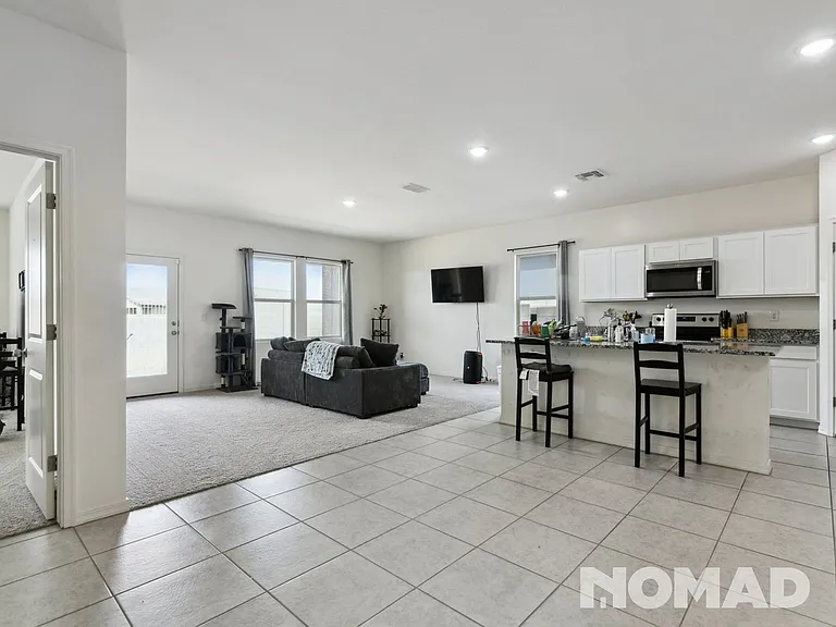 9560 W Illini St — Photo 10