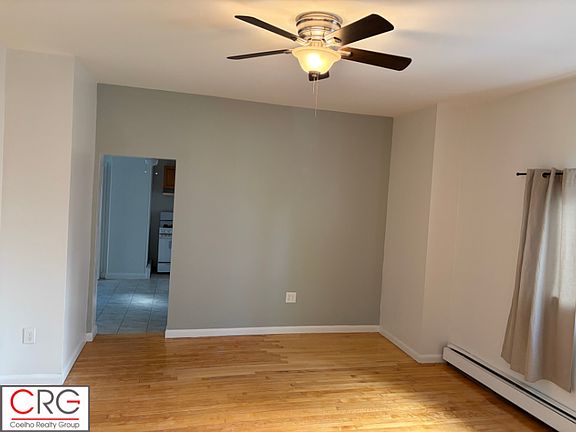 4th image of 25 Adrian St #1