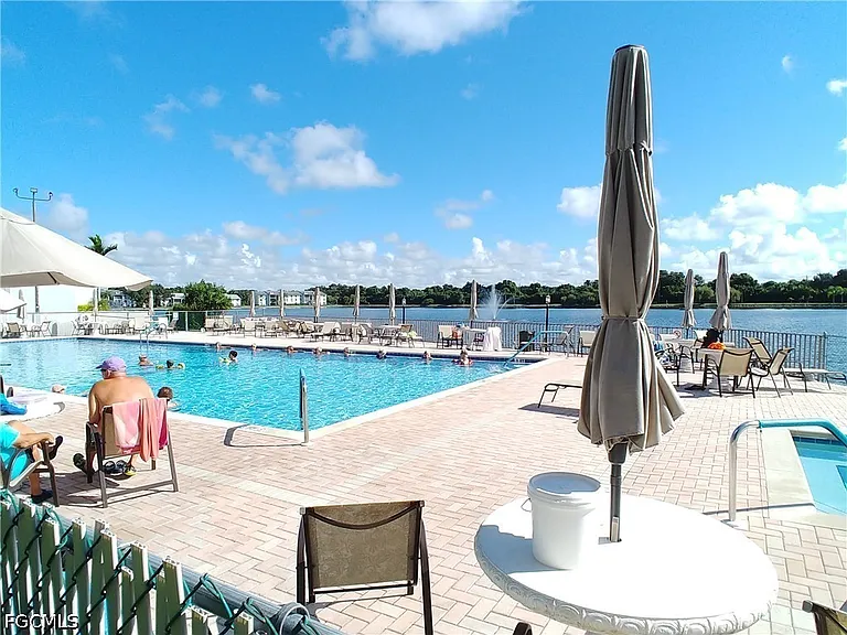 9950 Sailview Ct #2-B-1 — Photo 15