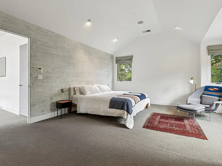 3708 Laguna Ave — Photo 13