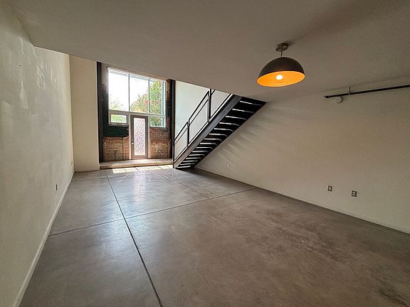 5th image of 1001 E 17th St #124