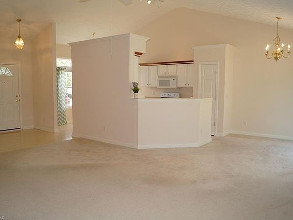 2nd image of 11167 Butternut Ln