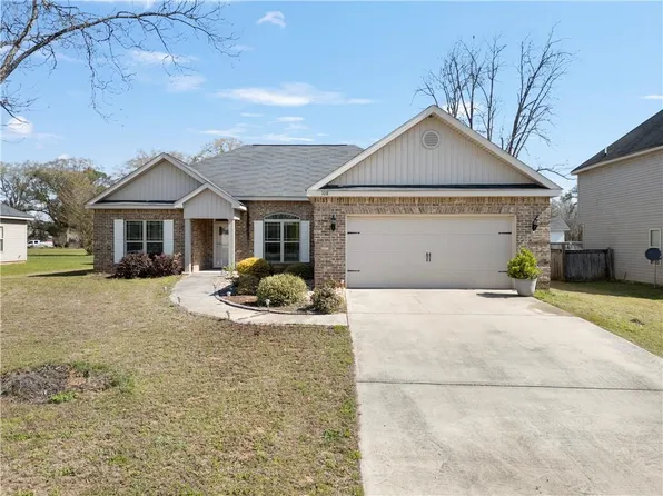 108 Watts Dr, Perry, GA 31069
