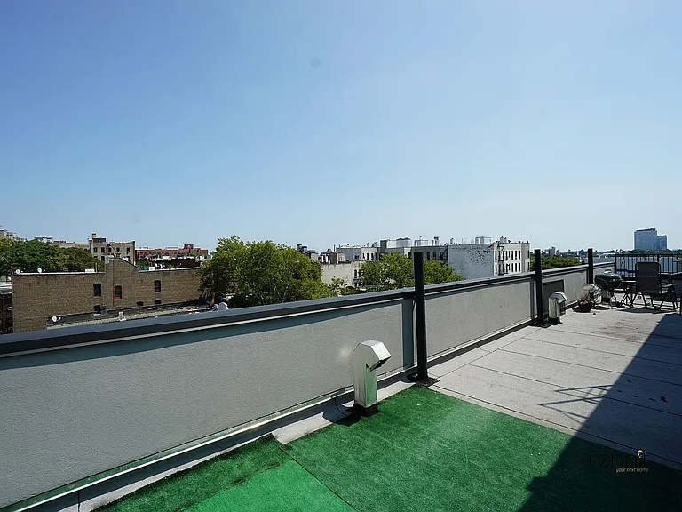 295 Montgomery St #1F — Photo 14