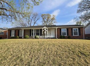 2830 Concord Dr, Florissant, MO
