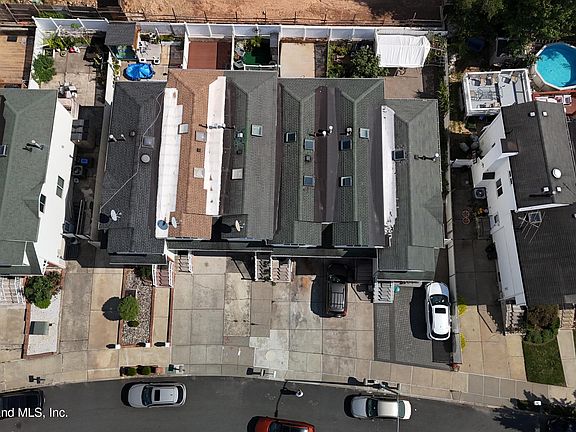 4th image of 63 Bogota St