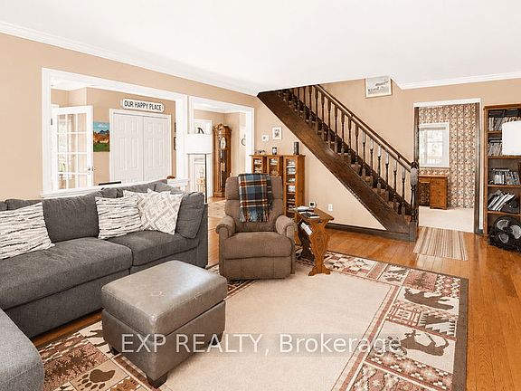4th image of 384 Carnegie Beach Rd