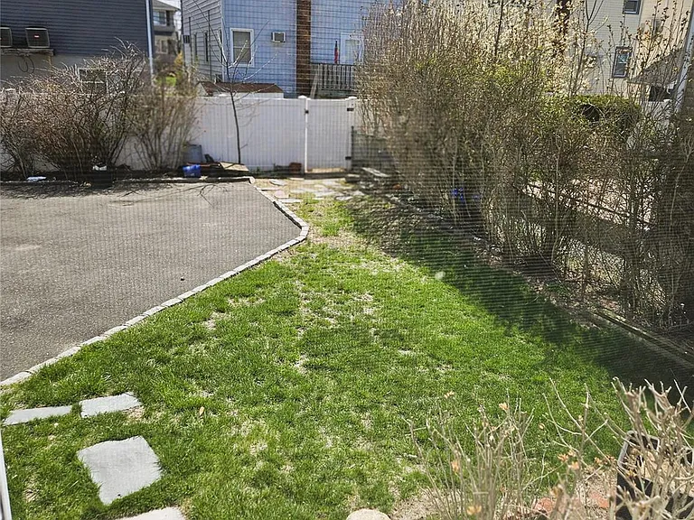 56 4th Ave #1 — Photo 19