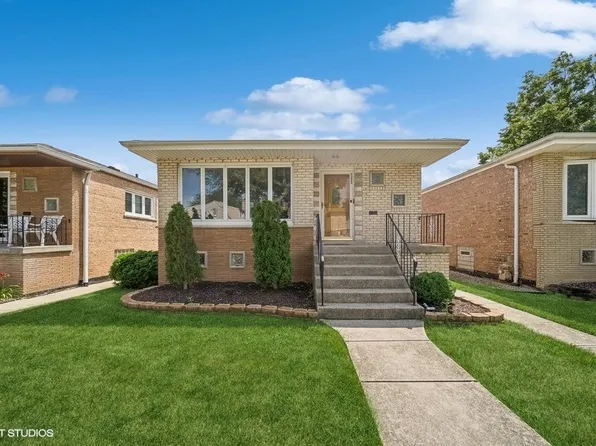 5253 S Neenah Ave, Chicago, IL 60638