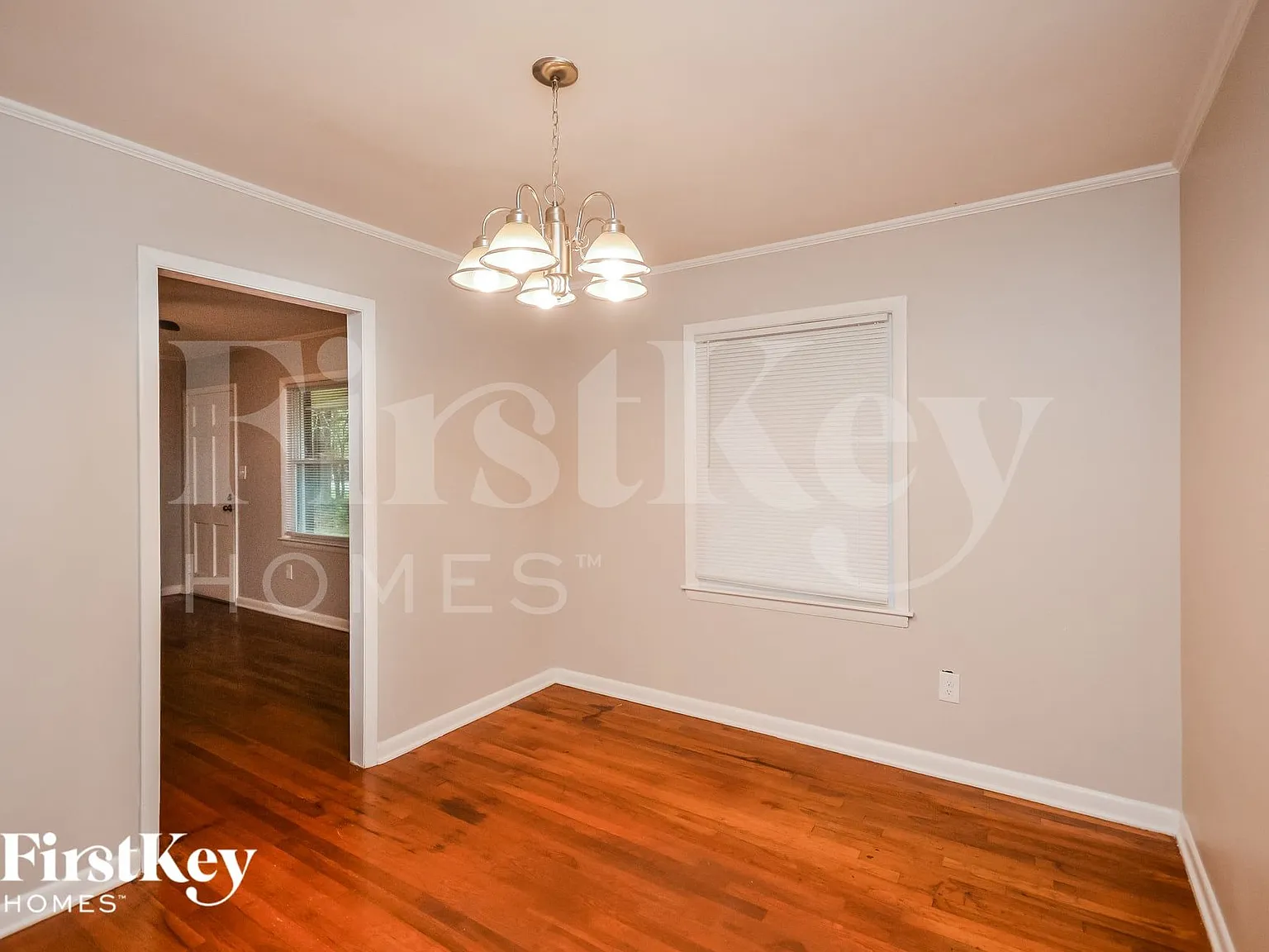 3 bed, 2.0 bath, 1368 sqft, $1,875 — Photo 4