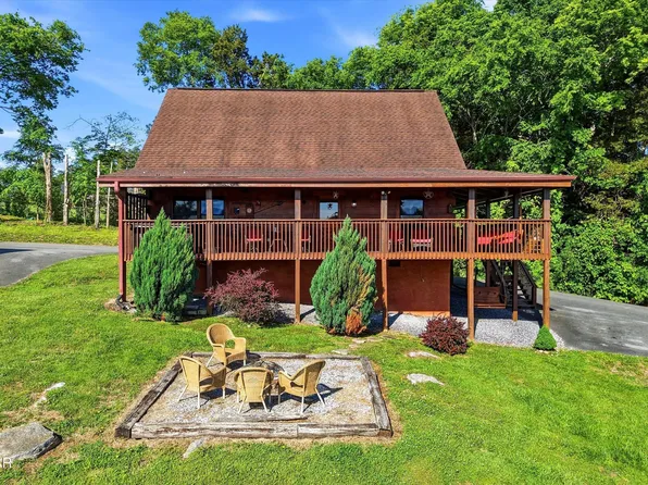 1824 Trout Way, Sevierville, TN 37862