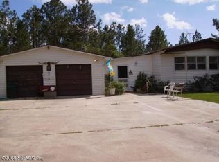 101 Pine Cone Dr, Georgetown, FL 32139