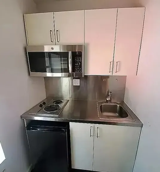 340 Amsterdam Ave #105 — Photo 2