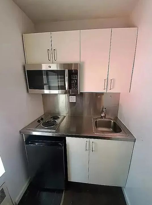 2nd image of 340 Amsterdam Ave #105