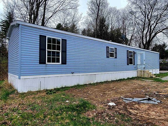 2nd image of 6 Cedar Lane