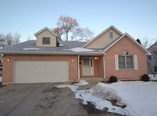 1027 Charlesworth Ave, Joliet, IL 60432