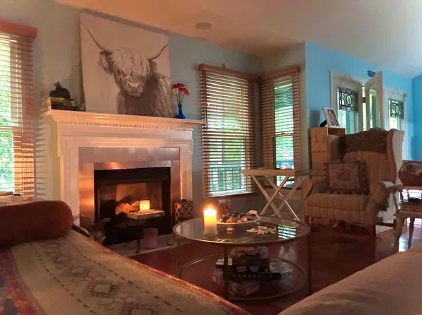 313 Cayman Ave, Holly Springs, NC 27540