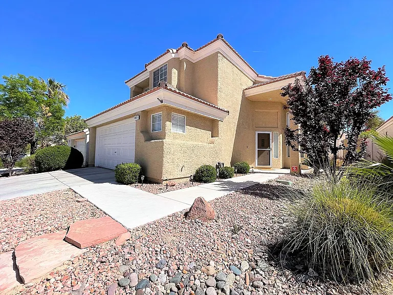 8013 Coral Point Ave — Photo 4