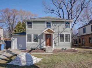 7020 Elmwood Ave, Middleton, WI 53562