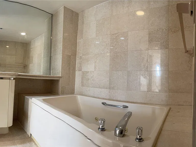 88 Cuttermill Rd #514 — Photo 14